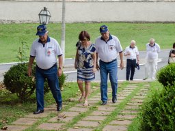 75. Chegada na Escola e Missa